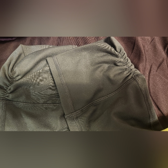 Calvin Klein Performance Legging - Picture 4 of 4